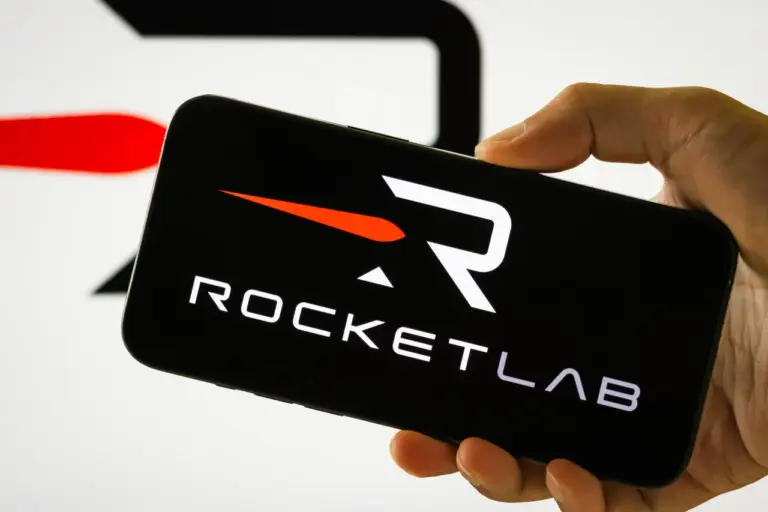 Rocket Lab Stock Falls After Neutron Delay to 2027 as…